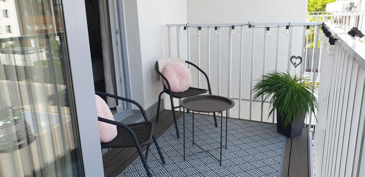 Nowoczesny Apartament Z Garazem Morelova Gdansk Luaran gambar